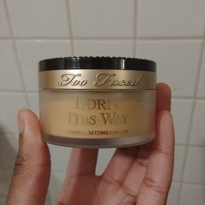 Too Faced Born This Way Setting Powder